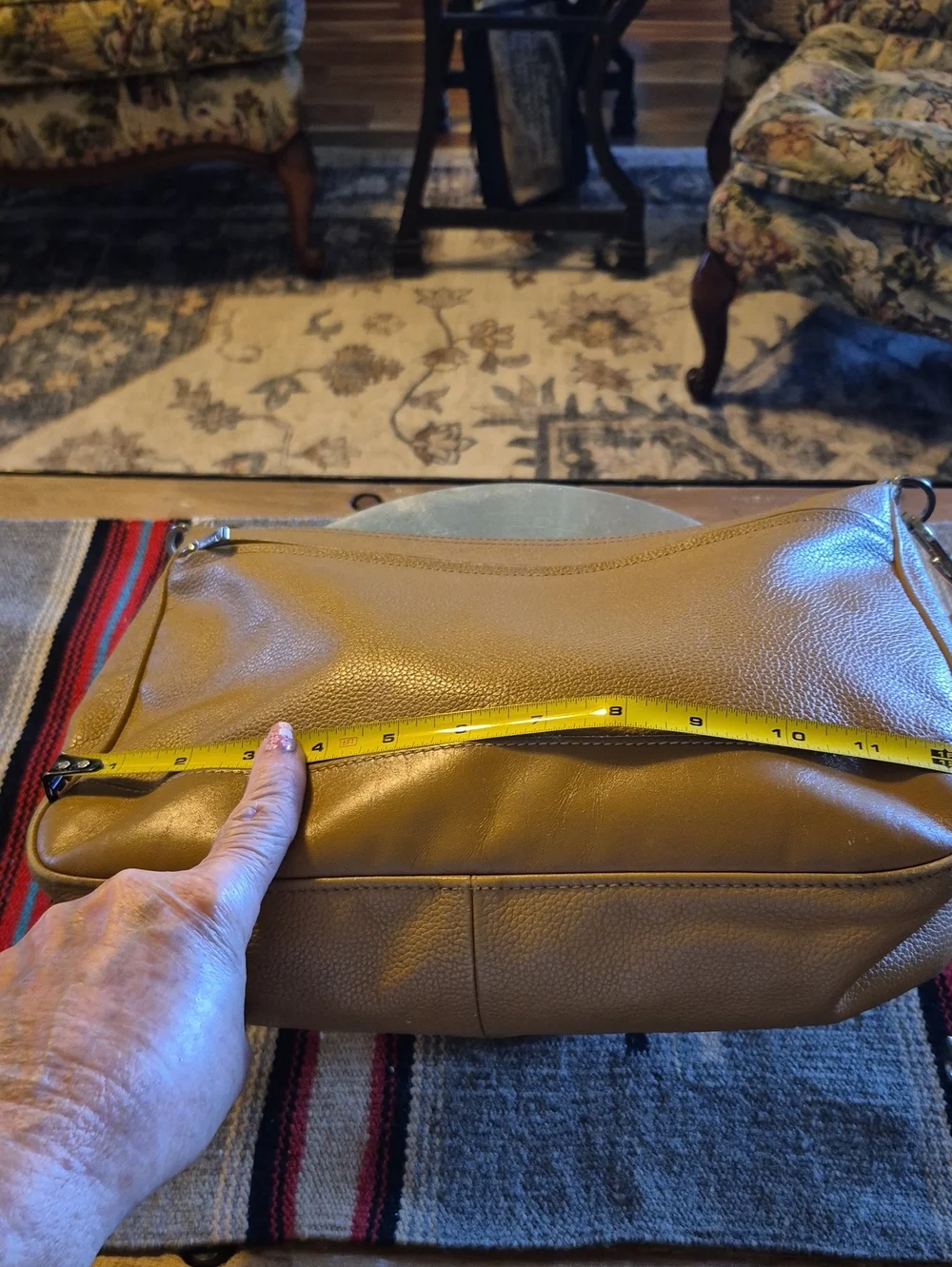 Longchamp Vintage Luxury pebbled& Smooth Leather. InteriorCode.#518042 BKQ.